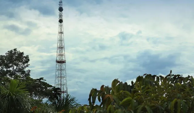 El Osiptel reportó que, hasta el mediodía de ayer, 249 antenas se mantienen fuera de servicio. Foto: Andina
