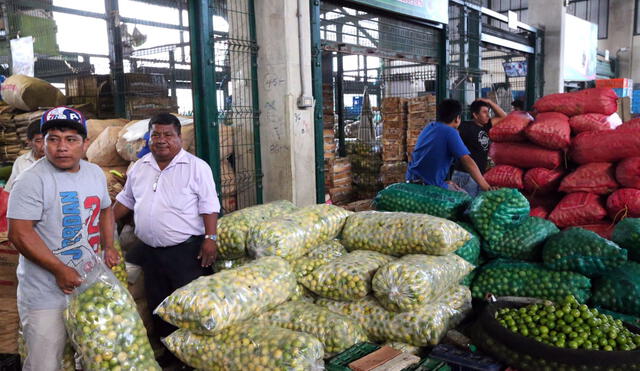 Los stocks de ajo, limón y papa se encuentran al 100%. Foto: Andina