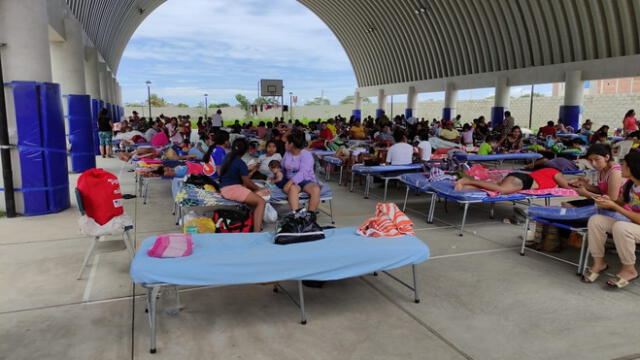 En Íllimo, así como en otros distritos, damnificados han acudido a albergues o siguen en sus precarias viviendas. Foto: Emmanuel Moreno/ URPI/ La República