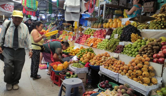 La papaya es uno de los productos que han aumentado su precio. Foto: Emmanuel Moreno/URPI-LR