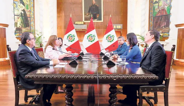 Presidenta Dina Boluarte se reunió con excandidata de Fuerza Popular Keiko Fujimori. Antes, aseguraba ante Shimabukuro que esta iría a la cárcel. Foto: difusión