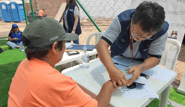 Reniec viene realizando jornadas de documentación gratuita para que personas damnificadas por huaicos e inundaciones recuperen su DNI. Foto: Reniec