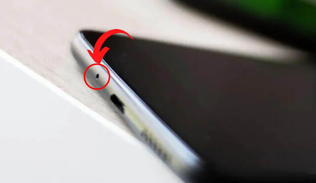 Estos agujeros están presentes en todos los móviles. Foto: Móvil Zona