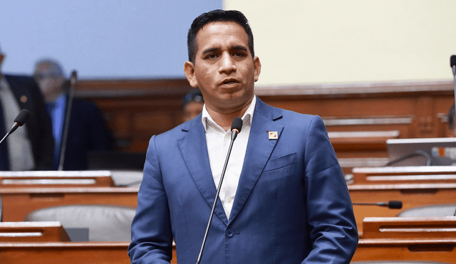 Elvis Vergara es uno de los 6 legisladores que fueron involucrados primero como integrantes del grupo Los Niños. Foto: Congreso