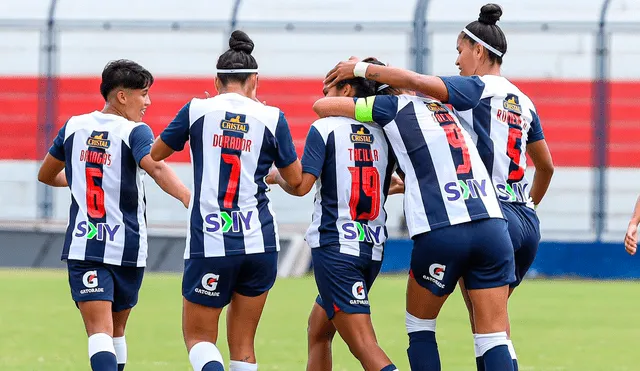 Alianza Lima empezó con el pide derecho el inició de la Liga Femenina al golear a la San Martín. Foto: AlianzaLima
