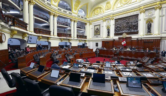 Congresistas perciben más de S/25.000 mensuales por sus remuneraciones y otros conceptos. Foto: Congreso