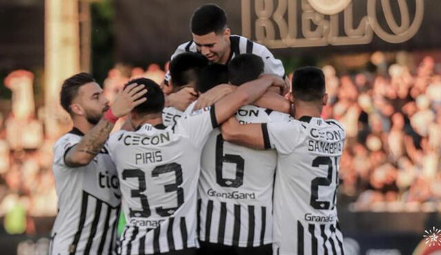 Libertad y Cerro Porteño se ubican en la primera y tercera casilla del Torneo Apertura, respectivamente. Foto: Libertad