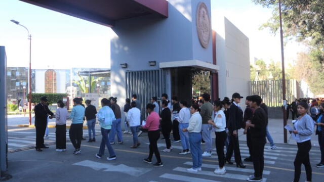 Turnos para rendir el examen de la UNSA. Foto: UNSA.