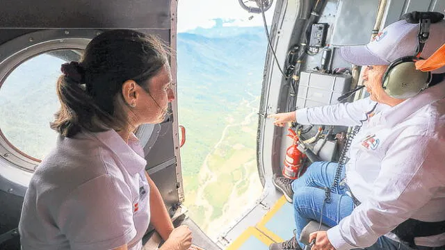 Sobrevuelo. La presidenta analizó los daños desde arriba. Foto: difusión