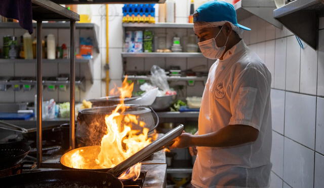 Las actividades más demandadas fueron las de enseñanza y las relacionadas con restaurantes y hoteles. Foto: MTPE