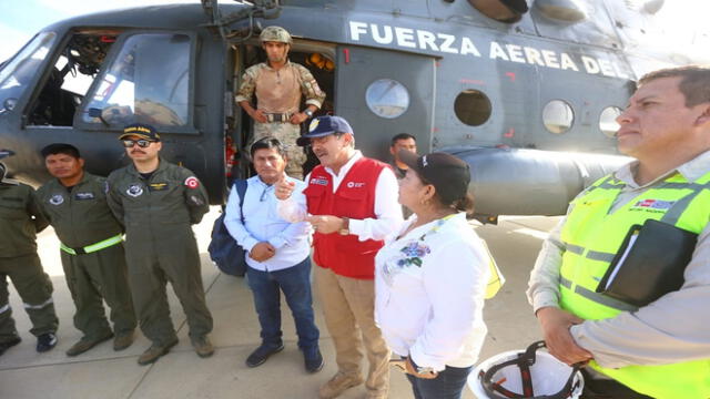 Ministro de Defensa supervisa zona de Parachique. Foto: Ministerio de Defensa