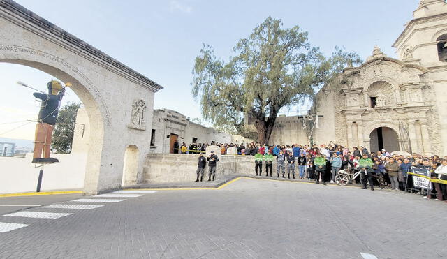 Quema de Judas. En Yanahuara, actividad se retomó desde el año pasado. Foto: La República