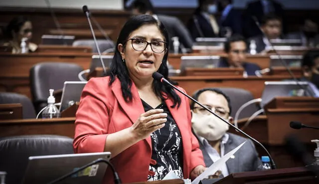 Katy Ugarte, implicada en escándalos por despido arbitrario y presunto recorte de sueldos. (Foto: Congreso)