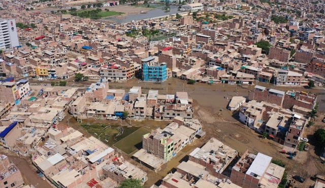 Covisol S.A. ha realizado trabajos de desanegamiento con camiones cisterna. Foto:  Covisol S.A.