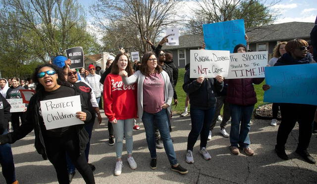 En Estados Unidos, ciudadanos exigen justicia por el joven Ralph Yarl. Foto: The Kansas City Star