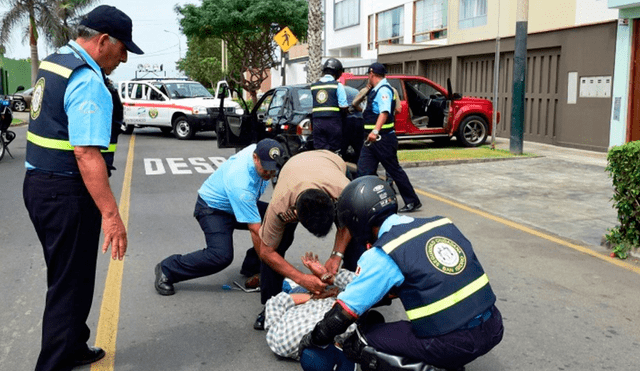 Rafael López Aliaga solicitó al Ministerio de Defensa el apoyo de las Fuerzas Armadas para combatir la delincuencia en Lima. Foto: Andina - Video: Municipalidad de Lima