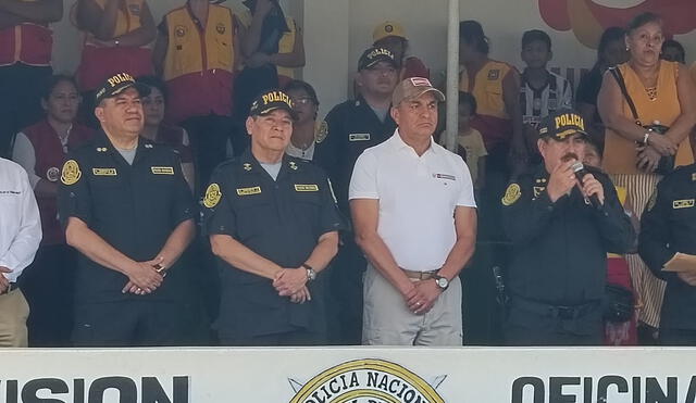 El jefe de la cartera del Interior recibió cuestionamientos por parte de la población con relación a la inseguridad ciudadana. Foto: Almendra Ruesta/La República.