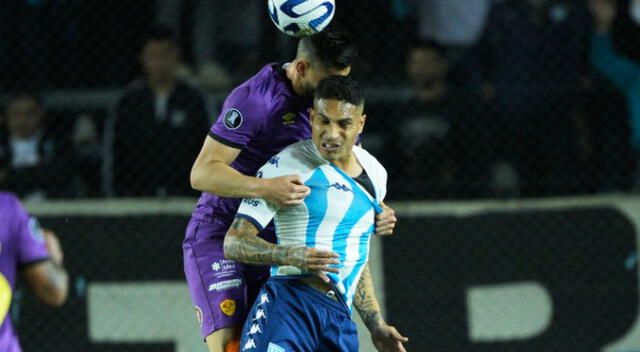 Paolo Guerrero afronta su primera experiencia en el fútbol argentino. Foto: AFP