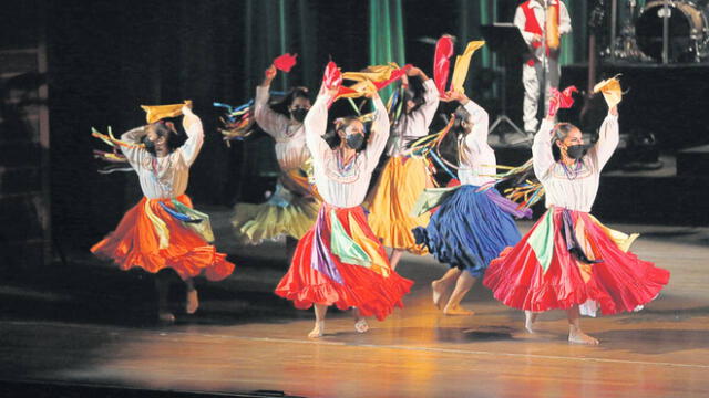 Alegría. Colorida y hermosa coreografía del carnaval de Lamas de la región de San Martín. Foto: difusión