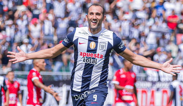 Hernán Barcos anotó el segunto y tercer gol de Alianza Lima frente a Unión Comercio. Foto: Liga 1