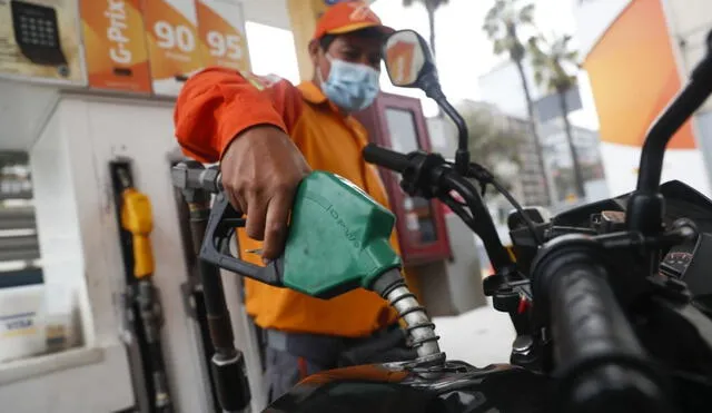 Las gasolinas y gasoholes Regular y Premium llegan al mercado para impulsar los precios a la baja. Foto: La República