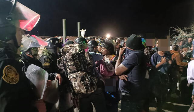 Los migrantes se ubican en la frontera con Chile en Tacna. Foto: Liz Ferrer Rivera/ La República