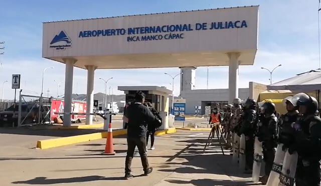 En el aeropuerto de Juliaca se extremaron las medidas de seguridad. Foto: captura de Puno Noticias.pe