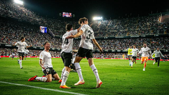 Valencia sumó tres puntos valiosos para salir de l fondo de la tabla. Foto: Valencia C.F.
