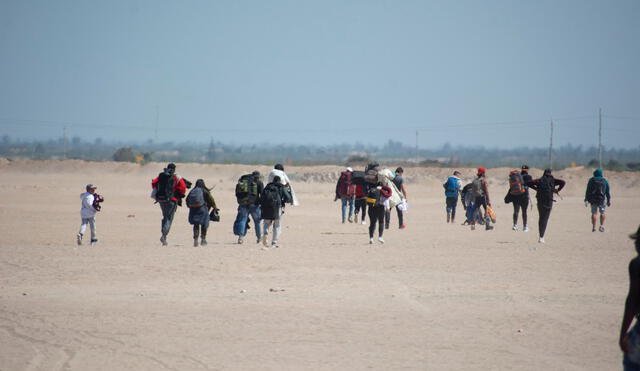 Extranjeros pretendieron ingresar por la fuerza a Perú. Foto: Liz Ferrer/La República.