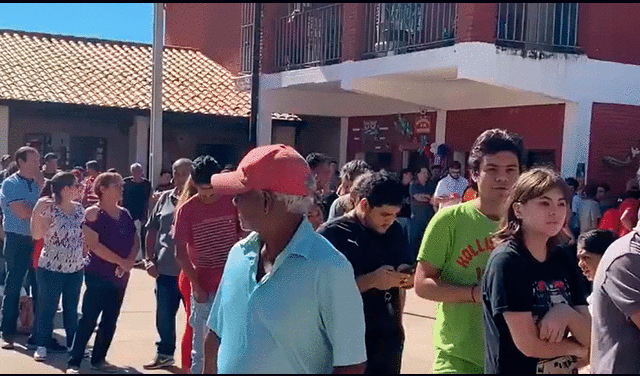 Ciudadanos Paraguayos asisten a locales de votación para participar en las elecciones 2023. Foto: Twitter