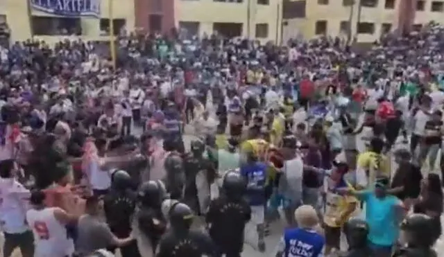 Mundialito de El Porvenir: terrible pelea se armó en los cuartos de final entre Mi Barrunto y La Pólvora. Foto: LR