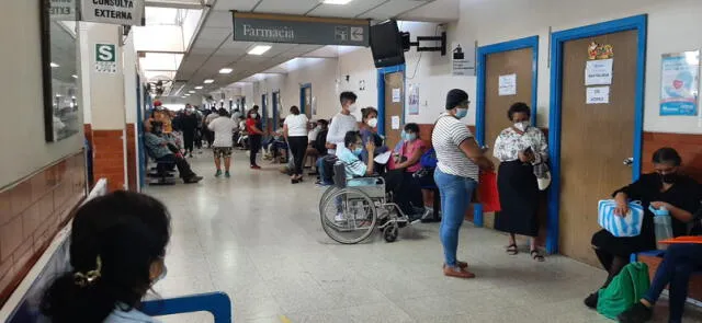 Demanda de pacientes en hospitales de Chiclayo. Foto: La República Demanda de pacientes en hospitales de Chiclayo. Foto: La República