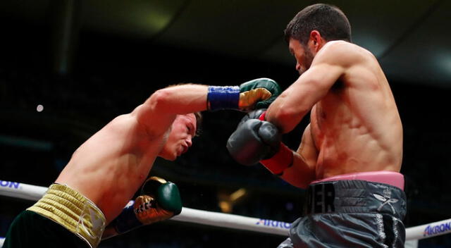 'Canelo' Álvarez tuvo una difícil pelea contra el británico John Ryder en Jalisco. Foto: EFE