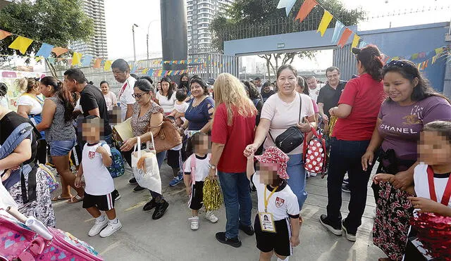 Escolares. La propuesta del váucher educativo podría ser debatida en breve. El exministro Becerra señaló su apoyo a la iniciativa. Los docentes están en contra. Foto: difusión