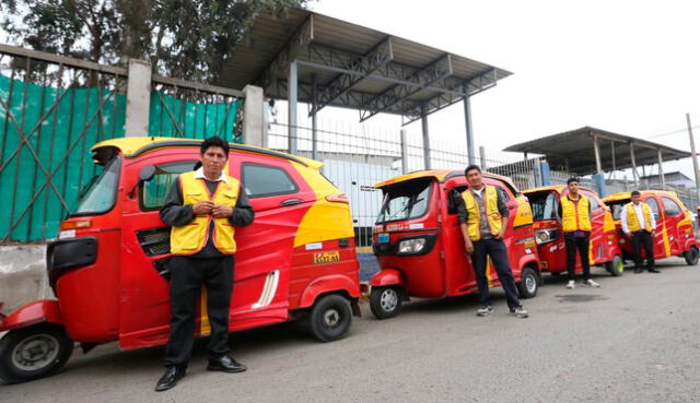 El alcalde indicó que hay 10.000 mototaxis formales en el distrito. Foto: Municipalidad de SJL