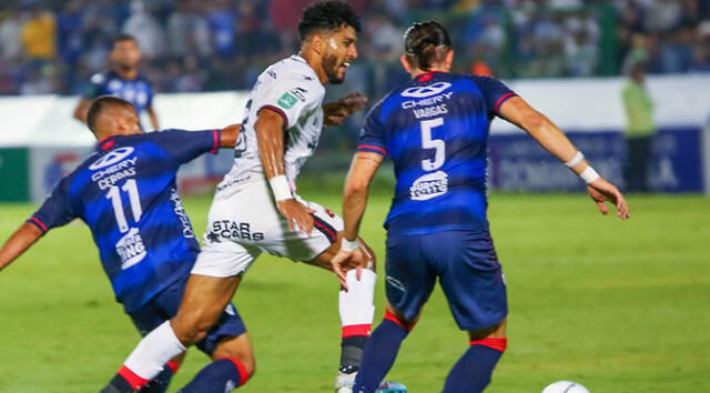 La Liga sacó un puntazo como visitante en esta primera semifinal ante Cartaginés. Foto: Alajuelense