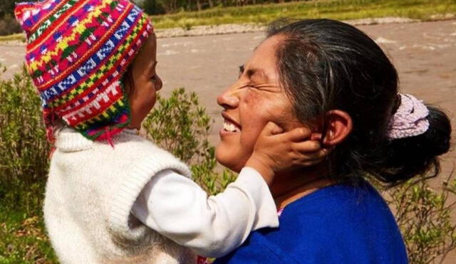 Siempre encontramos una manera bonita de llamar a nuestras madres. Conoce cómo le decimos los peruanos. Foto: Andina