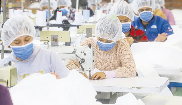 Textiles contra la pared. La producción nacional afronta la competencia de China. Se necesita más protección a la industria  peruana. Foto: LR