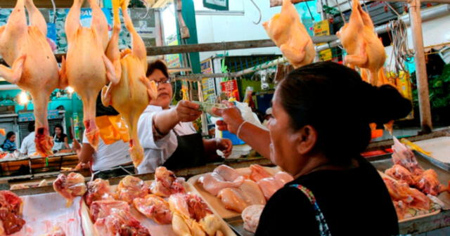 Viceministro Barrantes señaló que se esperaba que en mayo haya una reducción del precio del pollo más pronunciada. Foto: Andina