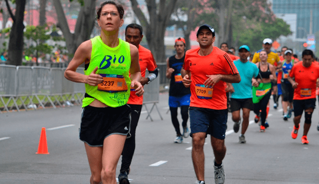 Más de 16.000 personas participarán de la Maratón Lima 42K que inciará y terminará en el parque Kennedy. Foto: Andina