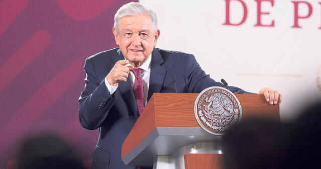 Réplica. López Obrador dijo que calificación era un orgullo. Foto: EFE