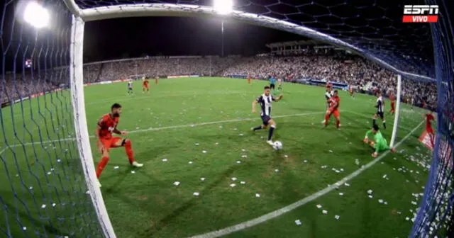 Santiago García anotó gol en contra en el Alianza Lima vs. Libertad. Foto: captura/ESPN - Video: ESPN