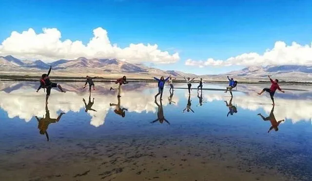 La laguna de Salinas y Aguada Blanca está rodeada de volcanes. Foto: Anthony Quiñonez/Verónica Turpo/Misti Digital