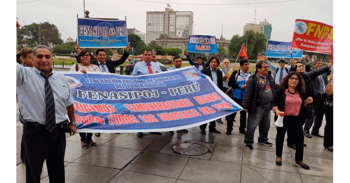 Federación Nacional de Sindicatos del Poder Judicial exige aumento de salario de acuerdo a ley. Foto: Facebook Fenasipoj - Perú