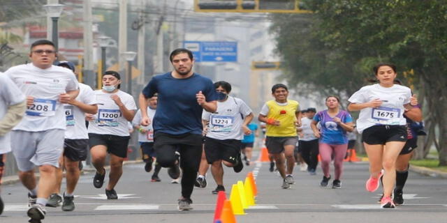 Esta actividad forma parte de la campaña "Yo dono vida" que organiza el Minsa. Foto: Andina