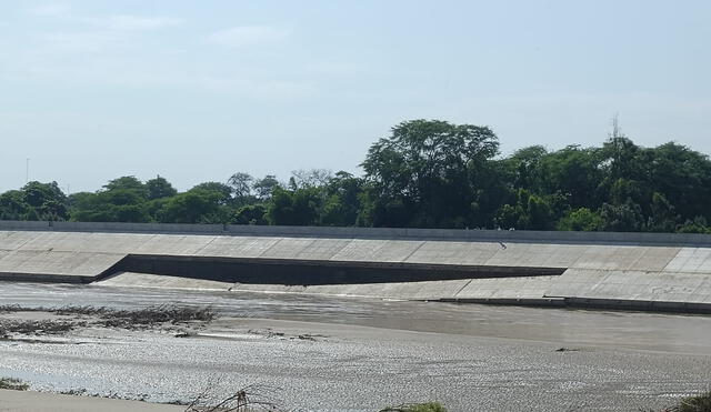 Las defensas ribereñas no son una obra defi nitiva como se promocionó Servando García. Foto LR