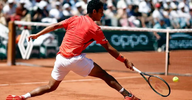 Roland Garros fue el segundo Grand Slam de Juan Pablo Varillas este 2023. Foto: EFE