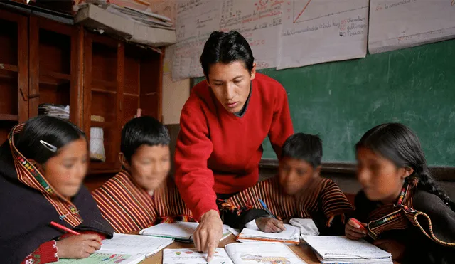 El Día del Maestro en Bolivia se celebrará este martes 6 de junio. Foto: Unicef Bolivia