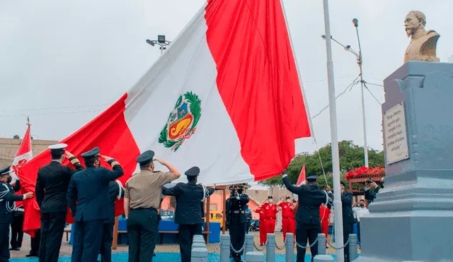Cada 7 de junio conmemoramos el Día de la Bandera en honor a nuestros héroes. Foto: DICAPI