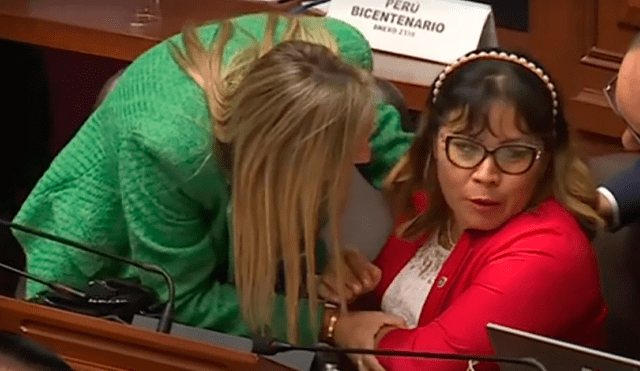 María del Carmen Alva intentó minimizar sus acciones ante la congresista Francis Paredes. Foto: captura/Canal N - Video: Canal N